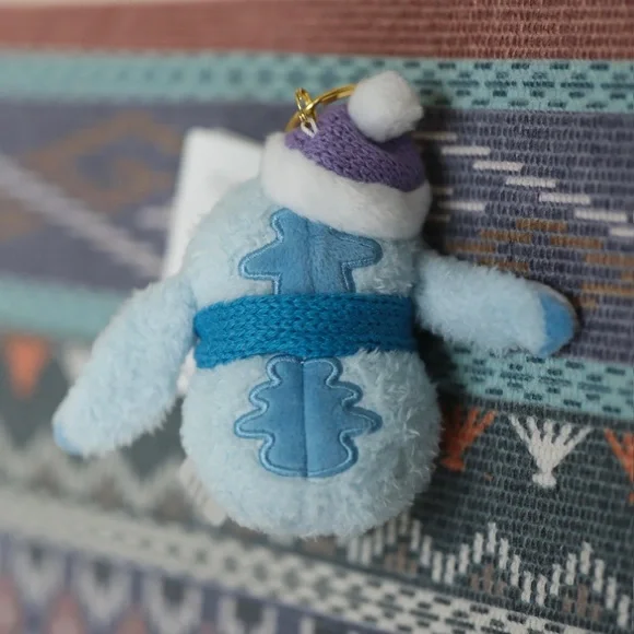 Japan Disney Store Christmas Snowman Plush Keychain STITCH Blue - NEW - Picture 4 of 5